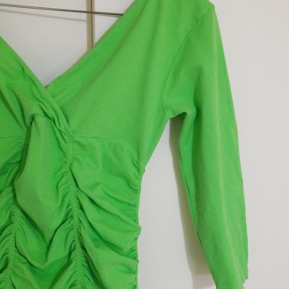 Top - Picture 4 of 4